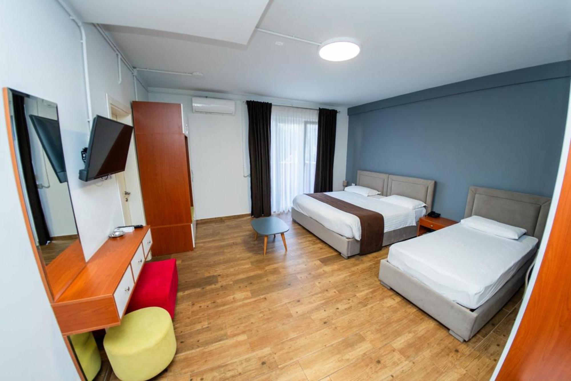 Olivar Hotel Tirana Selitë e Vogël Zewnętrze zdjęcie