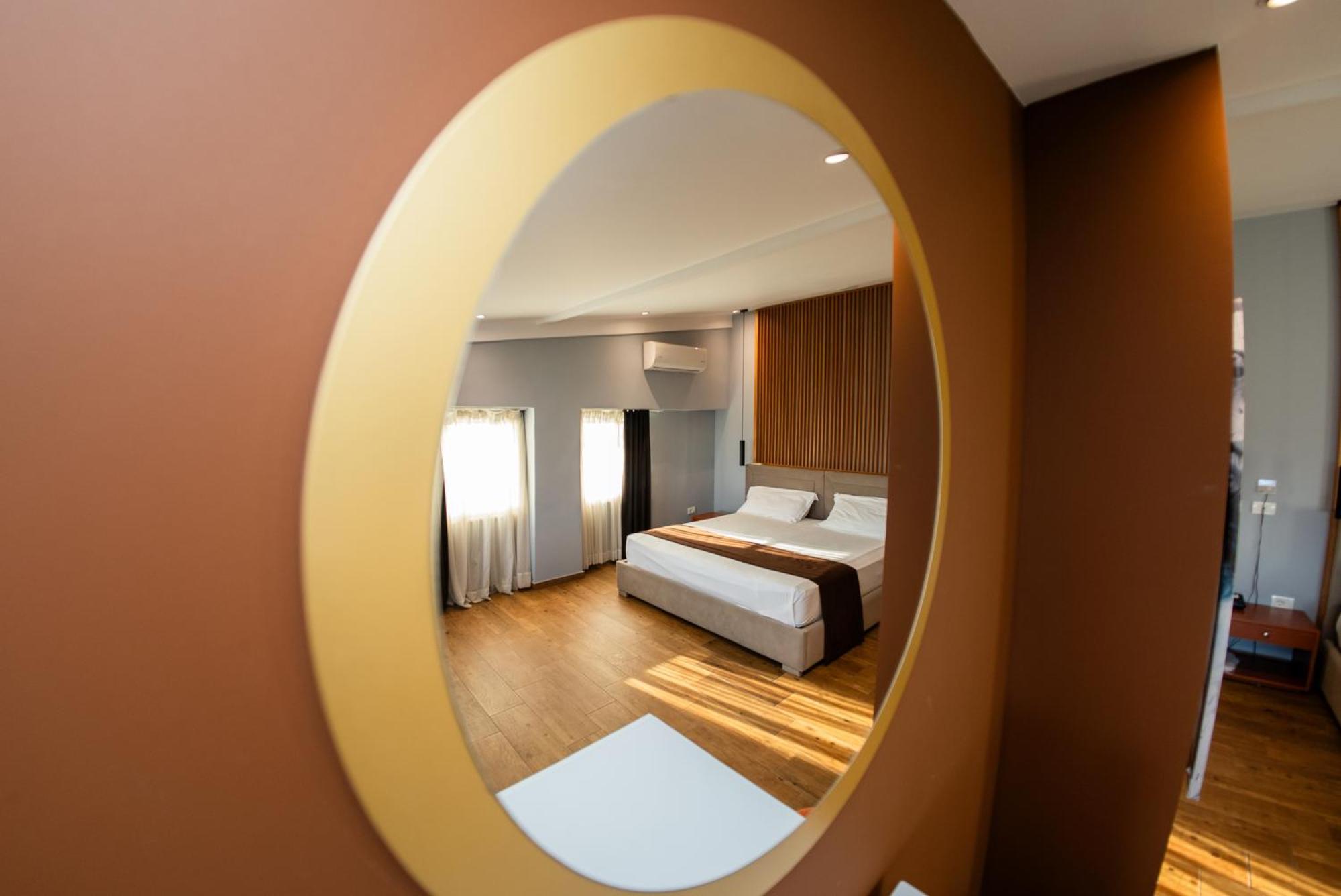 Olivar Hotel Tirana Selitë e Vogël Zewnętrze zdjęcie