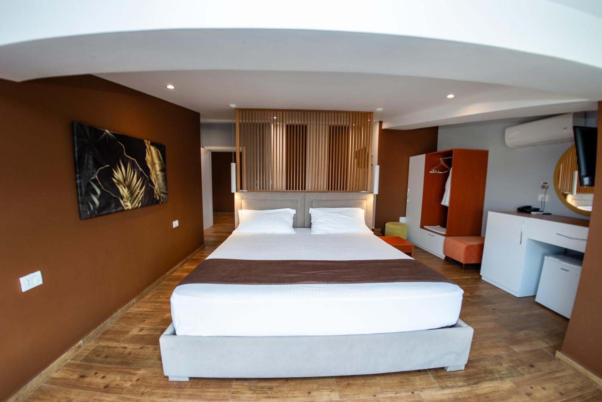 Olivar Hotel Tirana Selitë e Vogël Zewnętrze zdjęcie