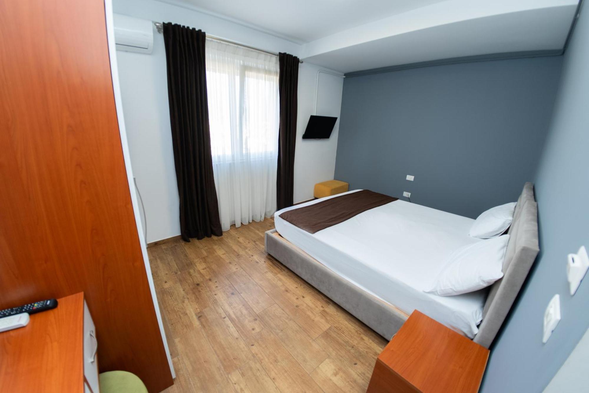 Olivar Hotel Tirana Selitë e Vogël Zewnętrze zdjęcie