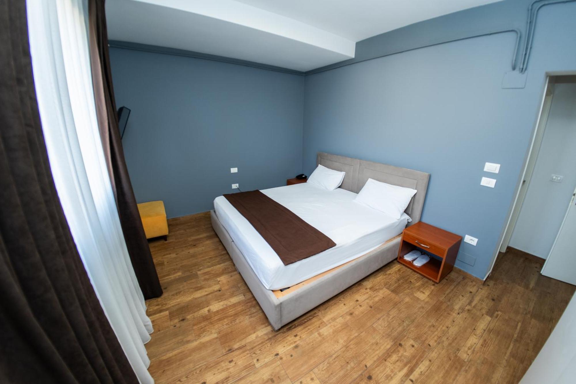 Olivar Hotel Tirana Selitë e Vogël Zewnętrze zdjęcie