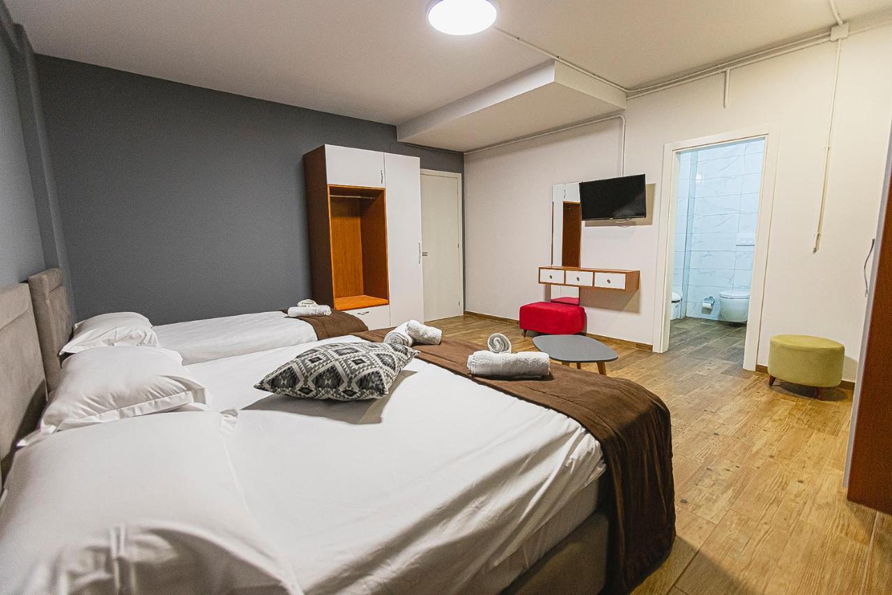 Olivar Hotel Tirana Selitë e Vogël Zewnętrze zdjęcie