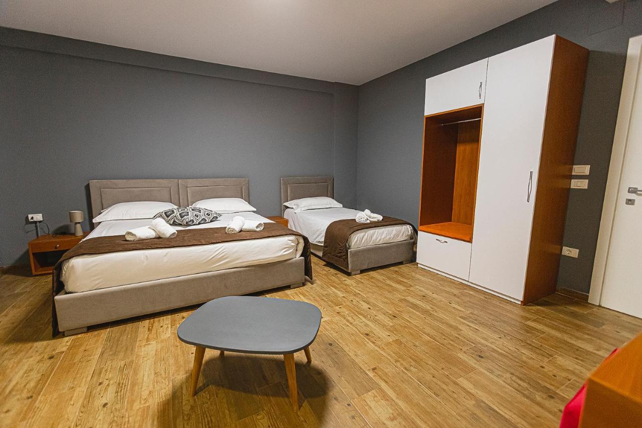Olivar Hotel Tirana Selitë e Vogël Zewnętrze zdjęcie