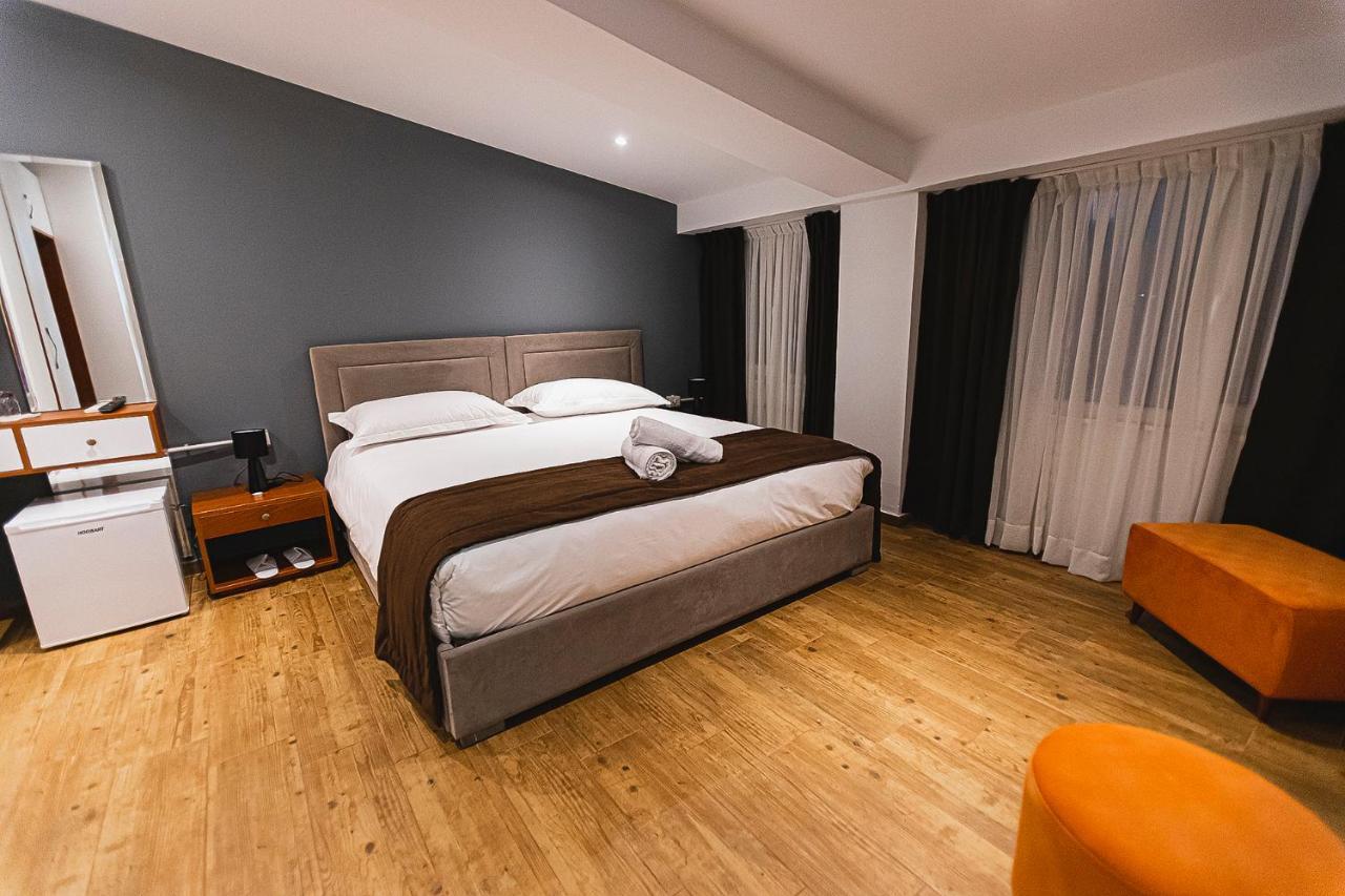 Olivar Hotel Tirana Selitë e Vogël Zewnętrze zdjęcie