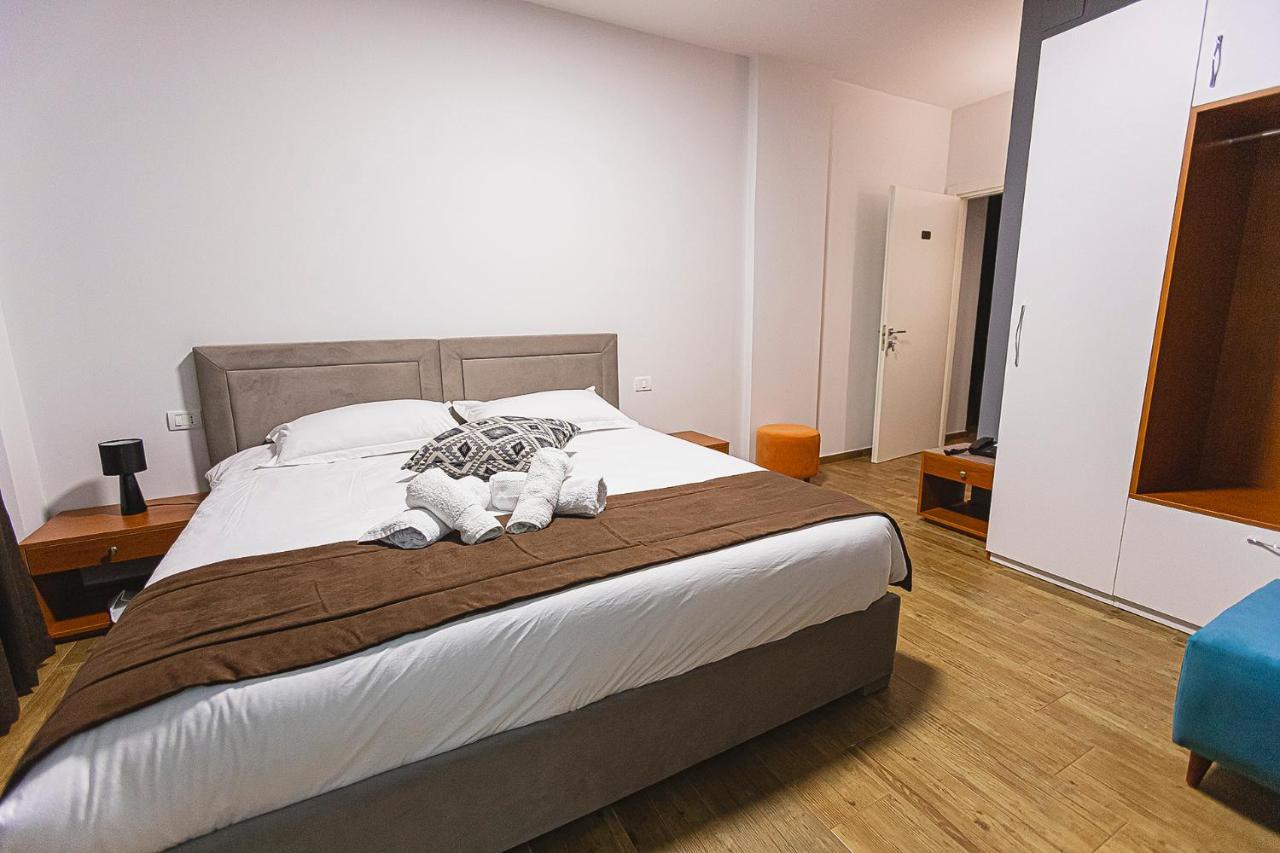 Olivar Hotel Tirana Selitë e Vogël Zewnętrze zdjęcie