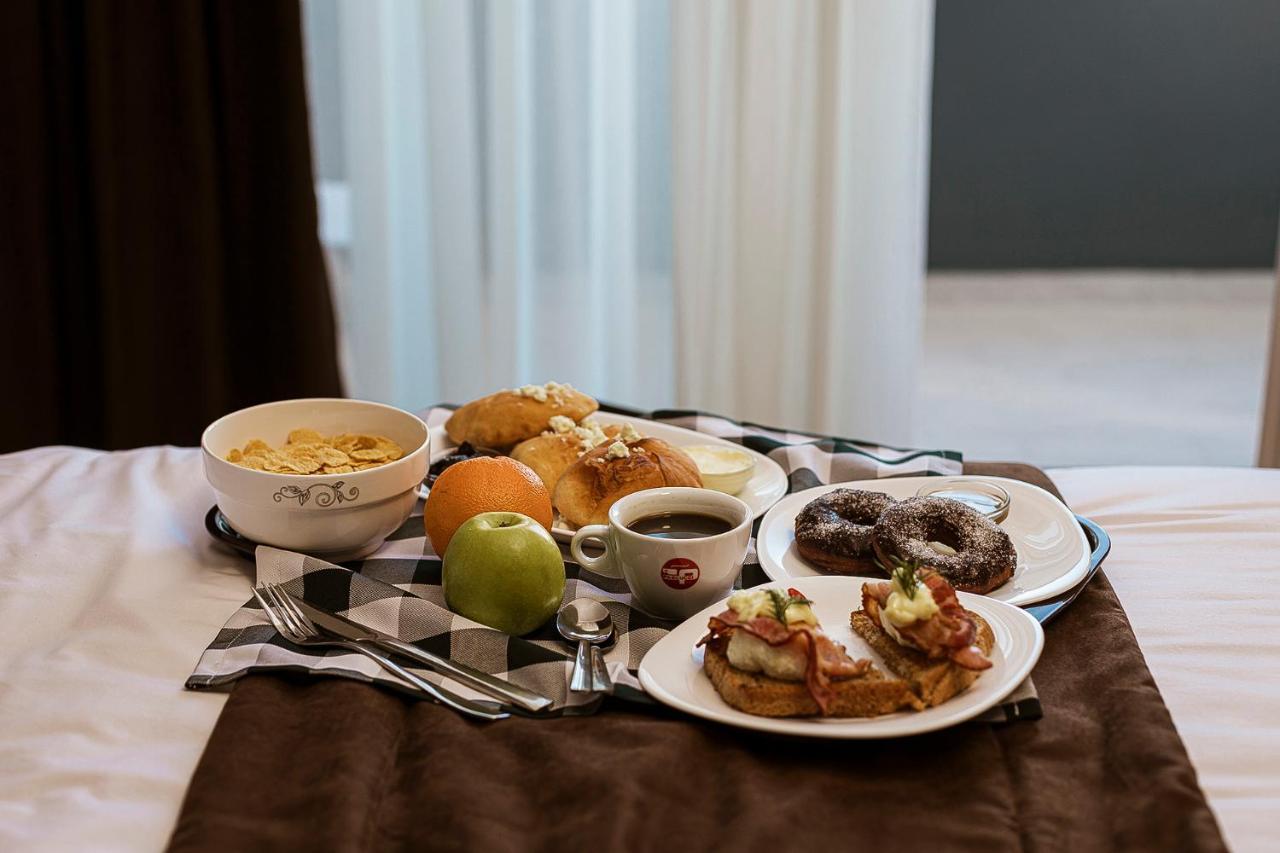 Olivar Hotel Tirana Selitë e Vogël Zewnętrze zdjęcie